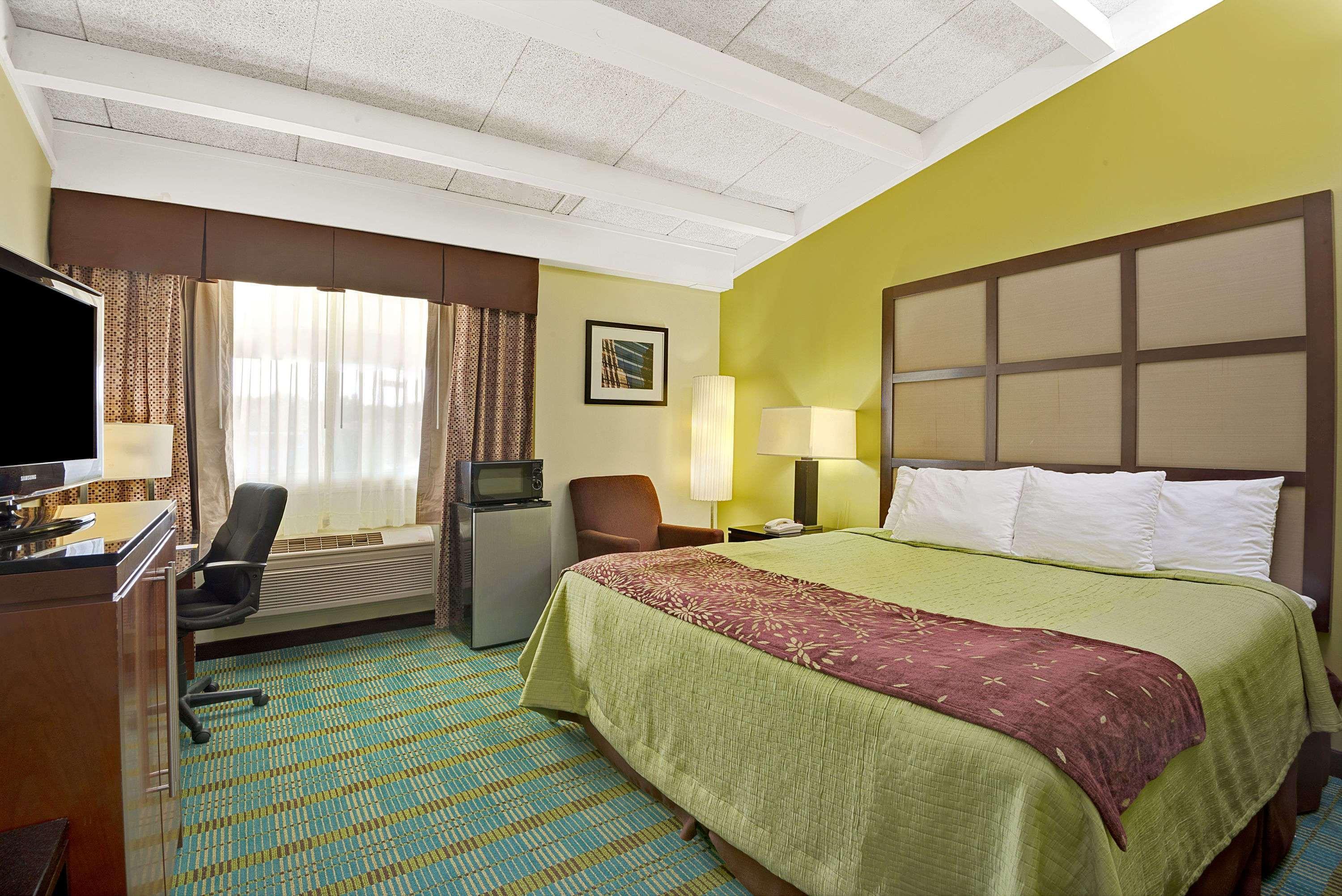 Days Inn By Wyndham Southington Luaran gambar